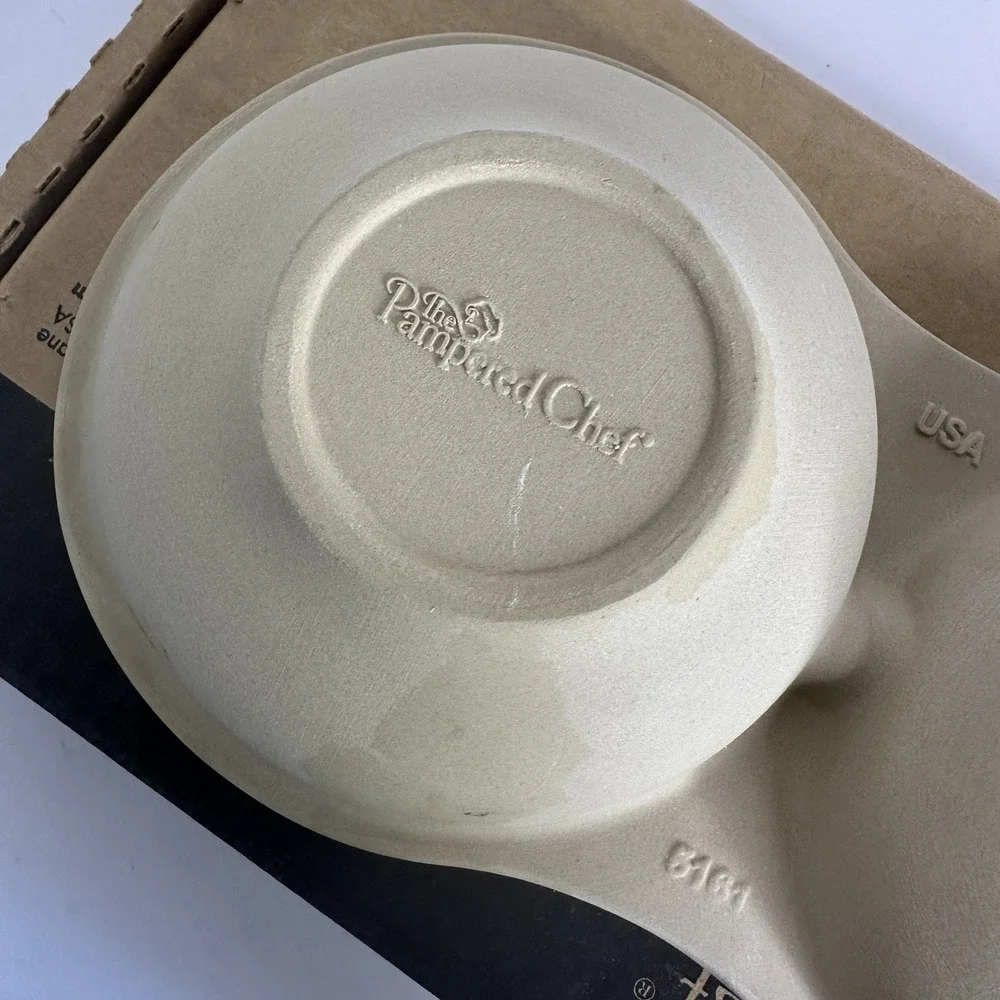 Pampered Chef‎ Stoneware Egg Cooker Bread Bowl Baking Dish with Box 5132 1372